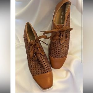 Womens Woven Brown Faux Leather Platform Sneakers Size 39